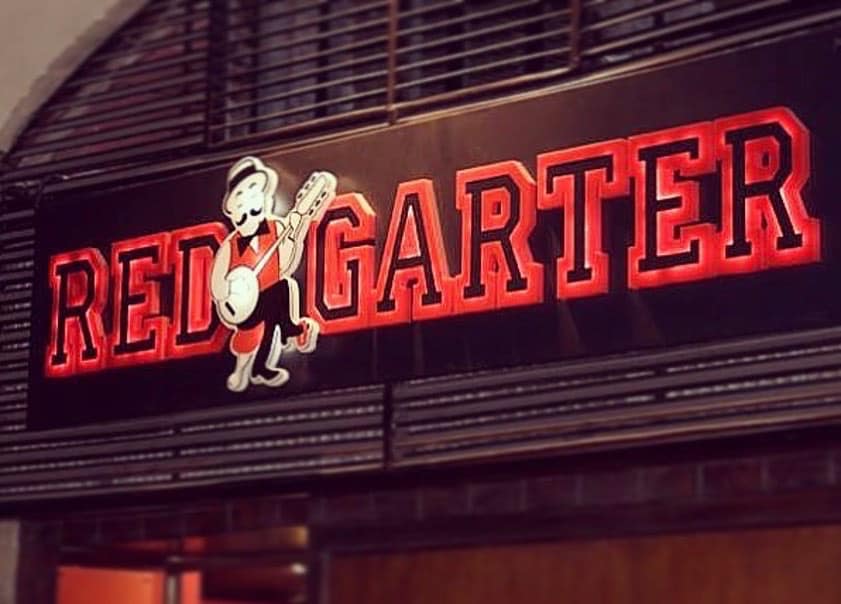 red garter