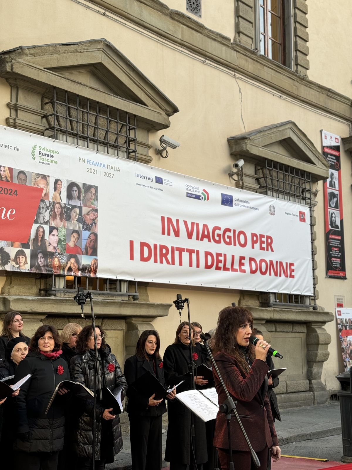 Con le donne della Toscana
